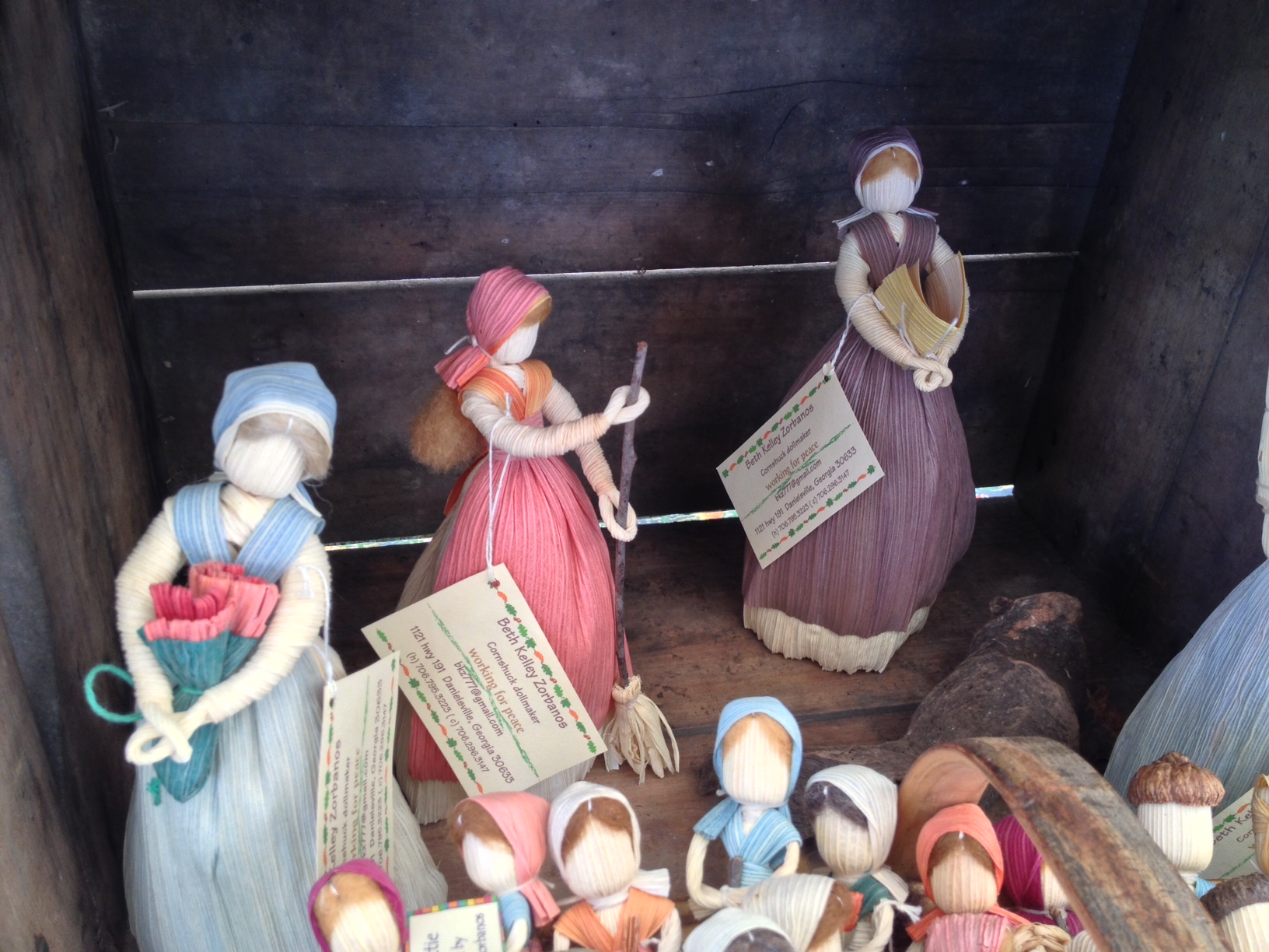 Corn husk dolls made by Beth Kelley Zorbanos with natural dyes.JPG