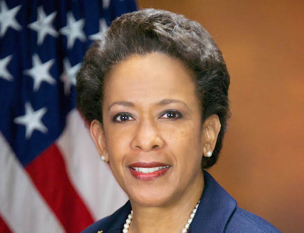 Loretta_Lynch,_official_portrait.jpg