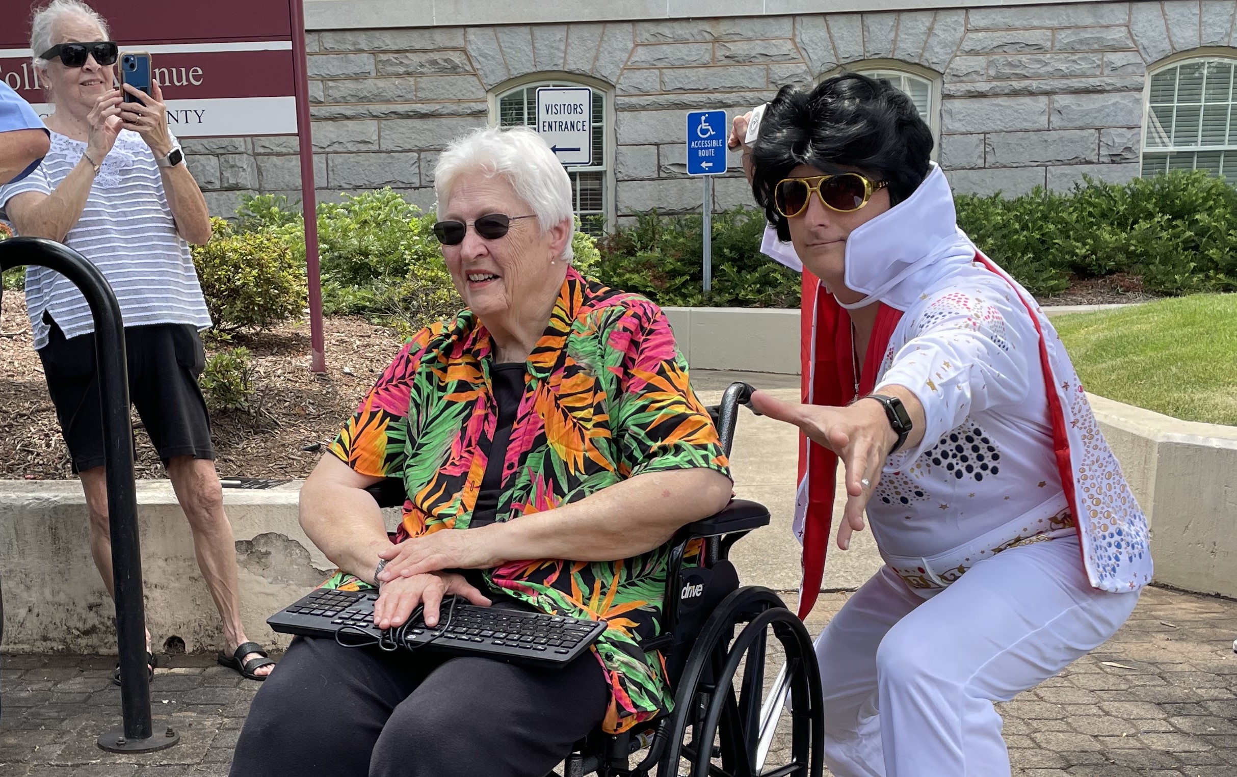 Mayor Girtz Smashes Computer to Honor Retiring Longtime Clerk Jean Spratlin